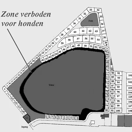 Op Park Met Prive Water In Holiday home Hoevelaken